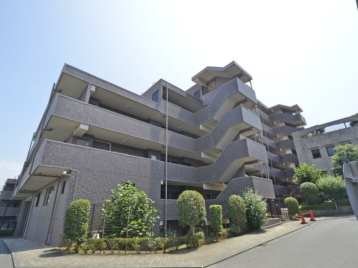 ゼファー船橋薬園台パークグランデＢ棟