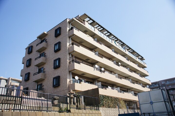 クイーンズパレス東戸塚