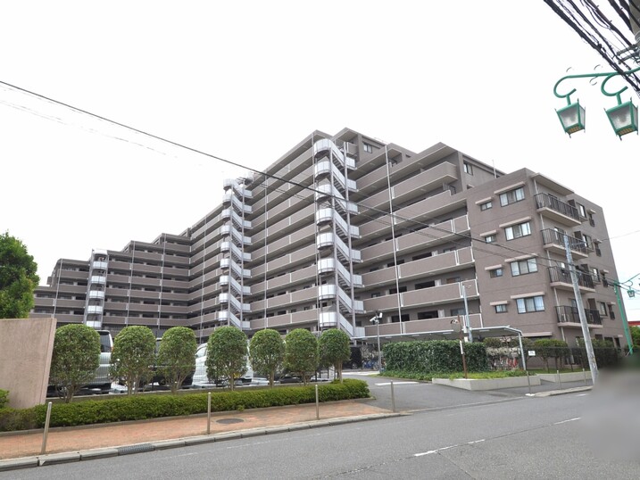 ファミール市川ガーデンプラザウエスト