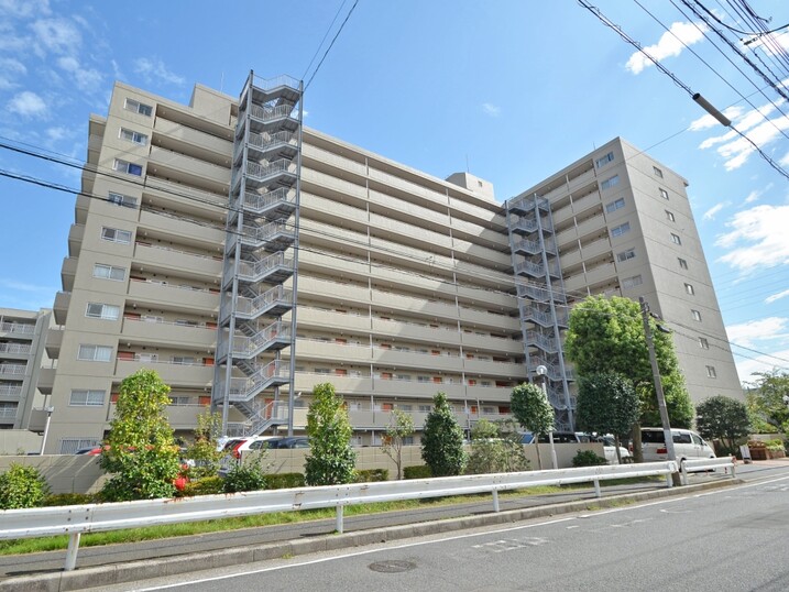 市川ハイツＡ棟