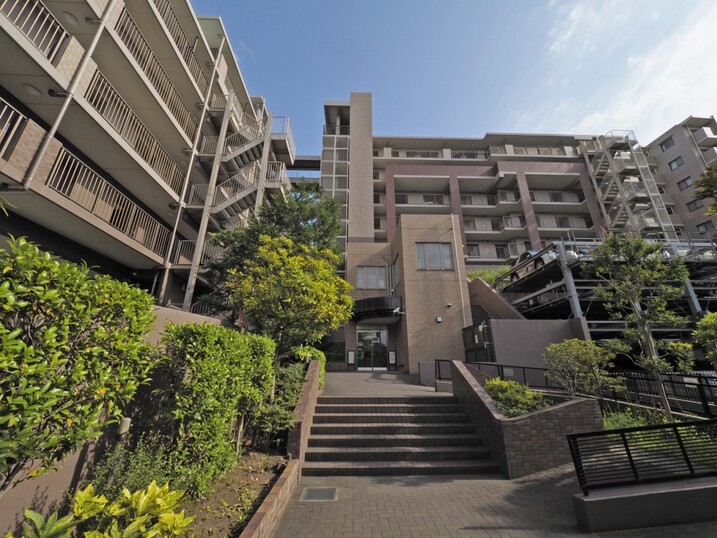 グレーシアパーク山手台イースト壱番館
