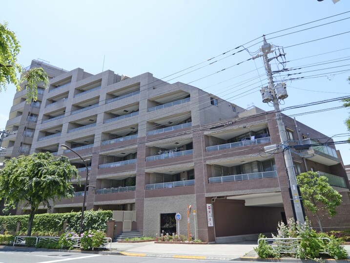 エムステージイースティア