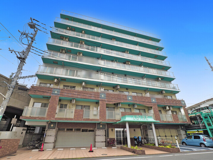 ロワール鶴見駅前