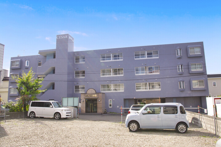セザール澄川四条