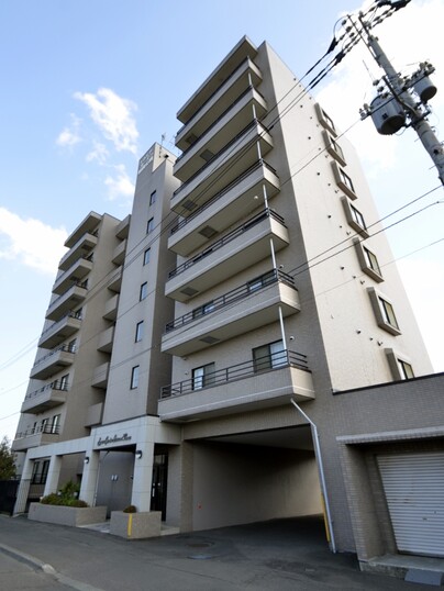 スクエアガーデン稲積公園