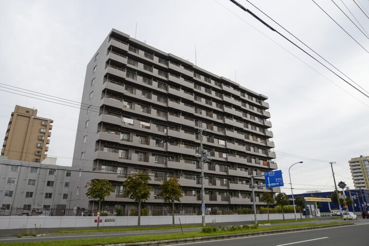 ハウスオブリザ栄町