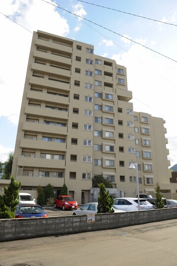 ラピスパーク西町南