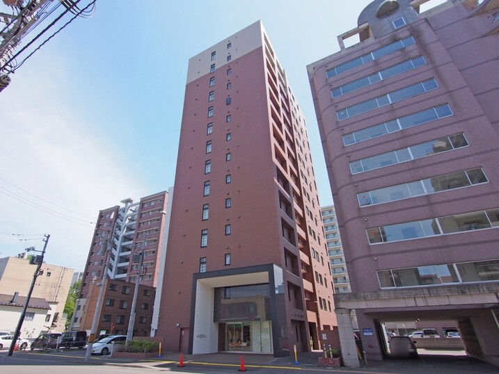 Ｌａ Ｃｌａｓｓｅ Ｓａｐｐｏｒｏ Ｓｔａｔｉｏｎ Ｔｅｒｒａｃｅ