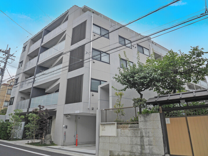 プレシス三軒茶屋