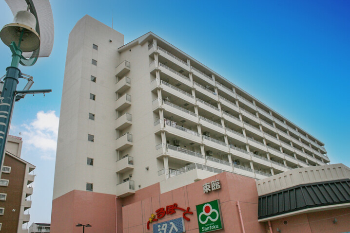 けやき通り北四番館