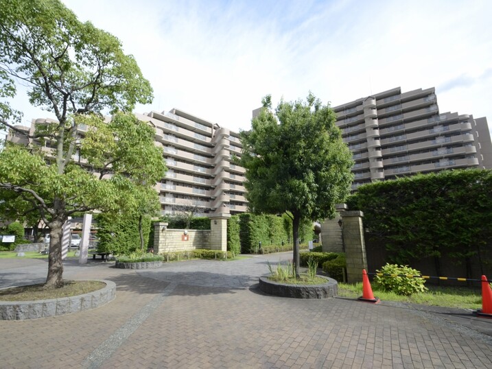 ワイズ２２２