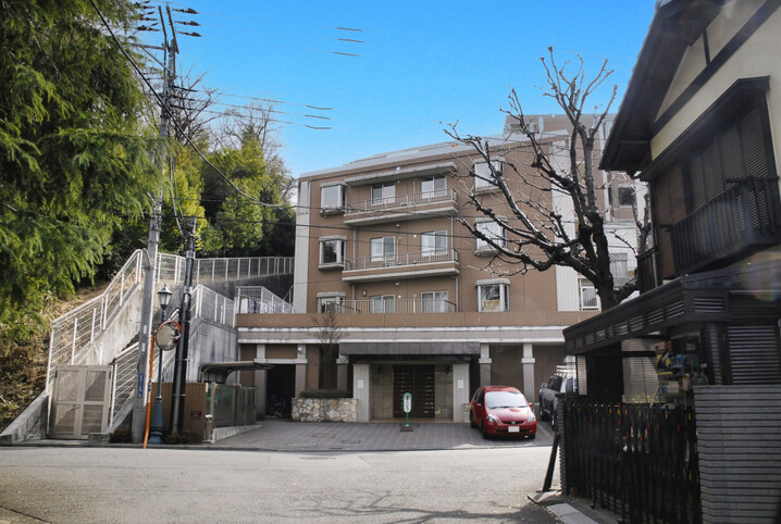 ヴェルビュあざみ野ヒルズスクエア