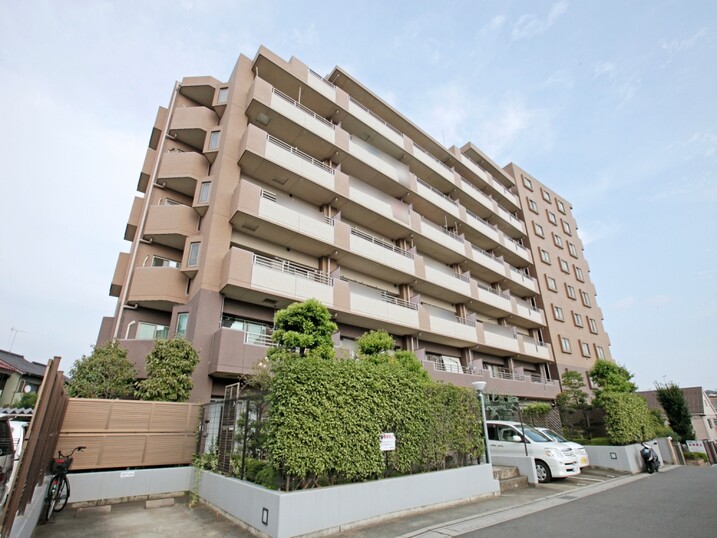 日神パレステージ鶴瀬