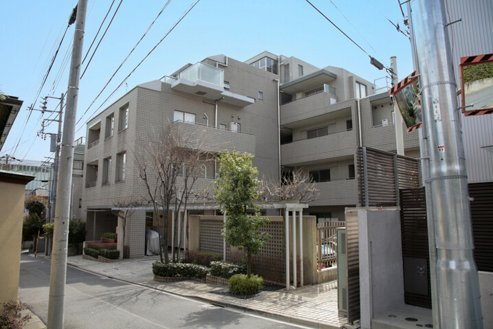 市谷砂土原ハウス