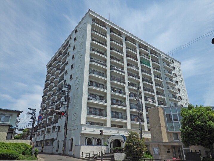 シャンボール石名坂