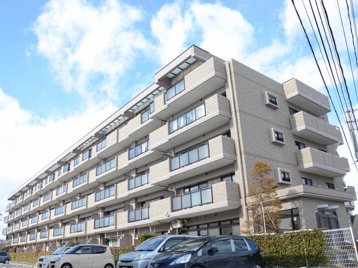 ロイヤルシャトー名取駅西