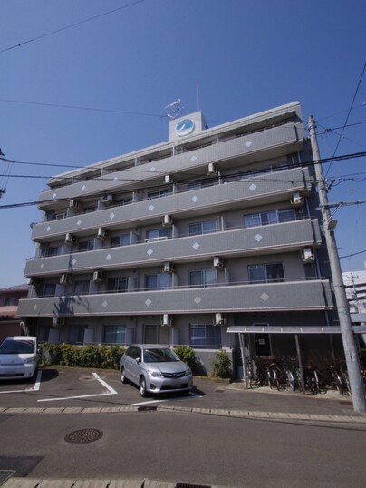 ロイヤルヒルズ泉中央３