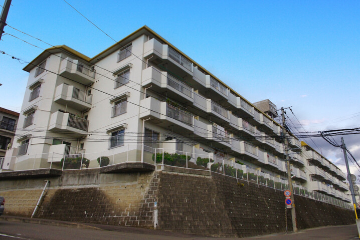 コープ野村八木山