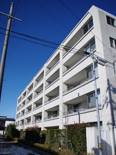プラウド南小泉