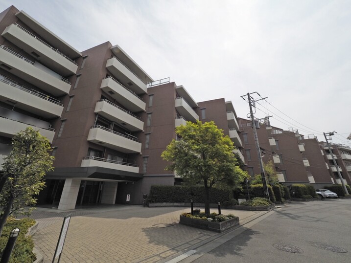 ジェイパーク向ヶ丘メイプルハウス