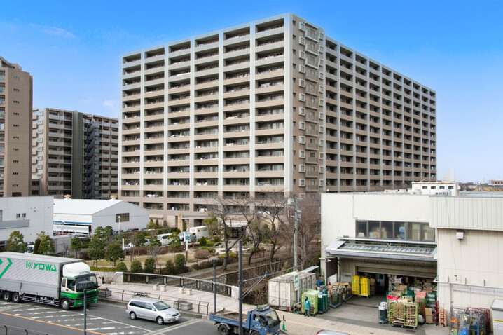 コンフォールスクエアさいたま新都心