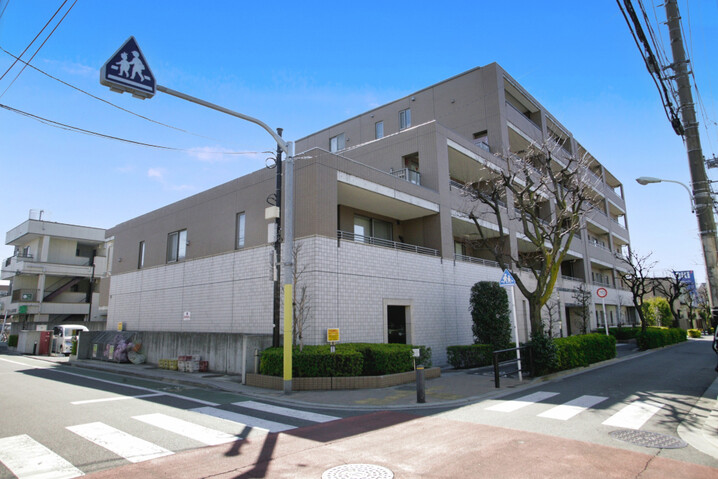 エストライフ府中緑町ピュアフォレスト