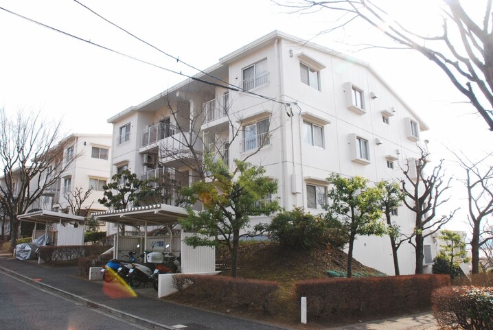 ガーデンテラス白根台５号棟