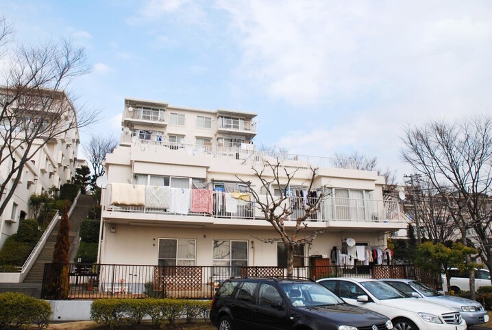 ガーデンテラス白根台１２号棟