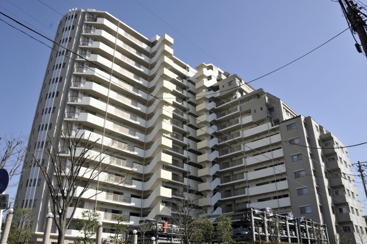 ローレルコート川口