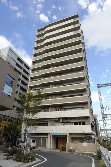 ブランピエールステーションフロント弐番館