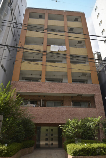 ラグジュアリーアパートメント三田慶大前