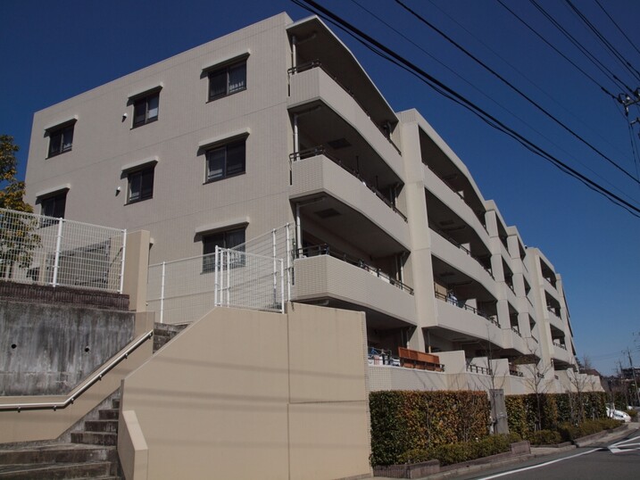 クレアヒルズ青葉荏田