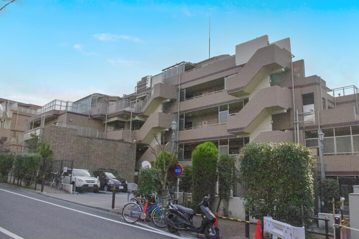 日神パレステージ東武練馬台西館