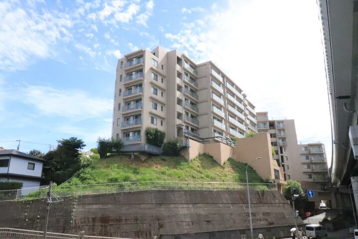 エルクラウディア青葉