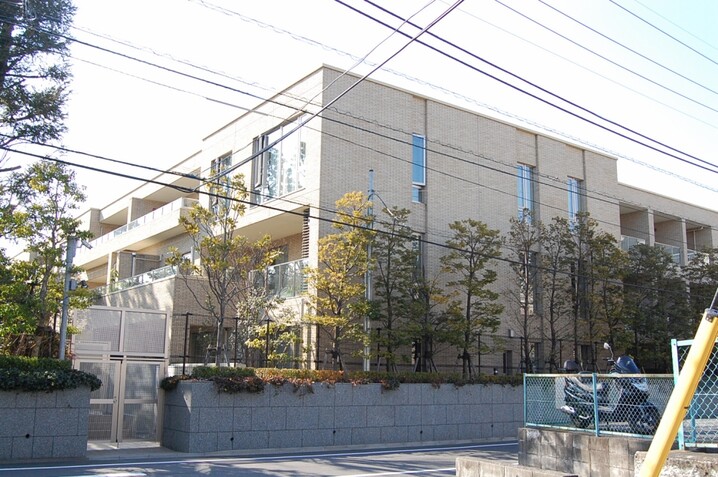 フォレセーヌ目黒平町
