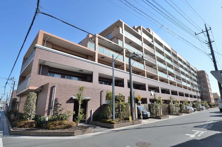ゼファー新越谷リビーノ