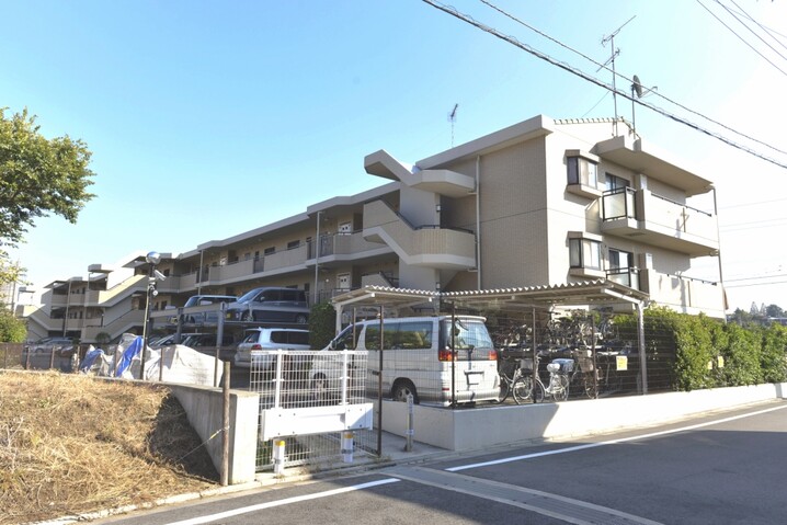 ビッグヴァンテラスガーデン鶴川