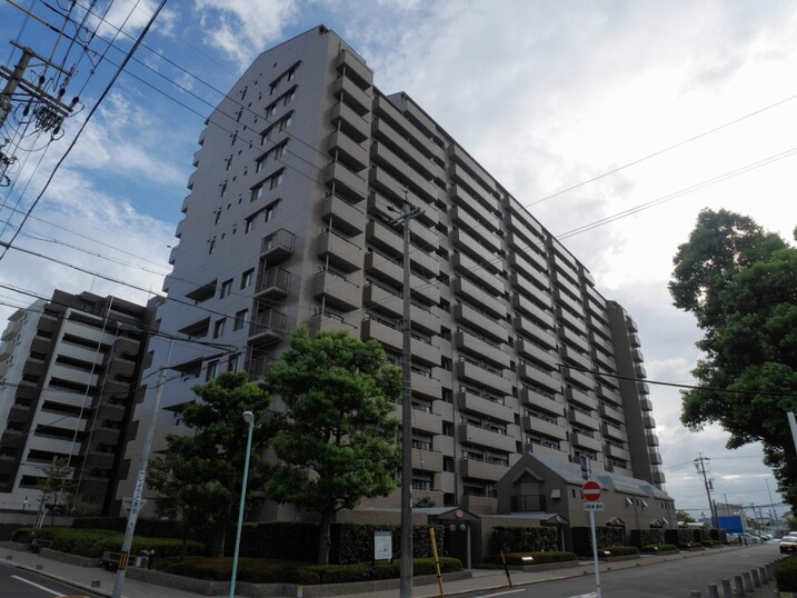 鳥見パークマンション三番街南棟