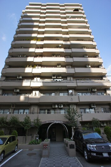 ヴェルビュ代官町