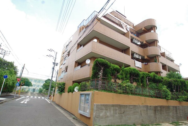 三旺マンション第８瑞穂