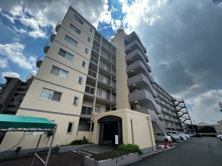 エコーハイム日比野