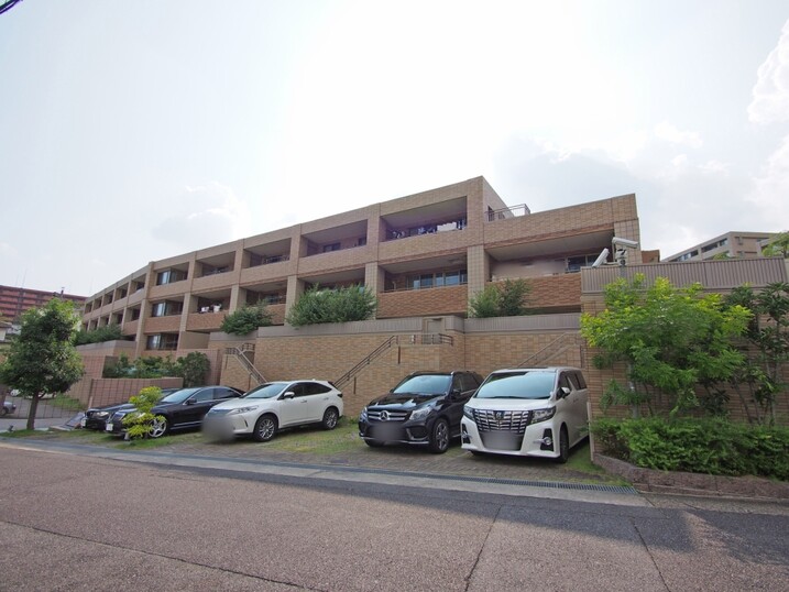 ライオンズヒルズ高峯五番館
