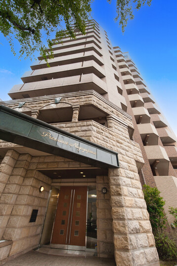 プレサンス名古屋城前