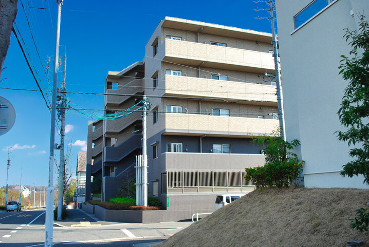 ダイアパレス荒池緑地