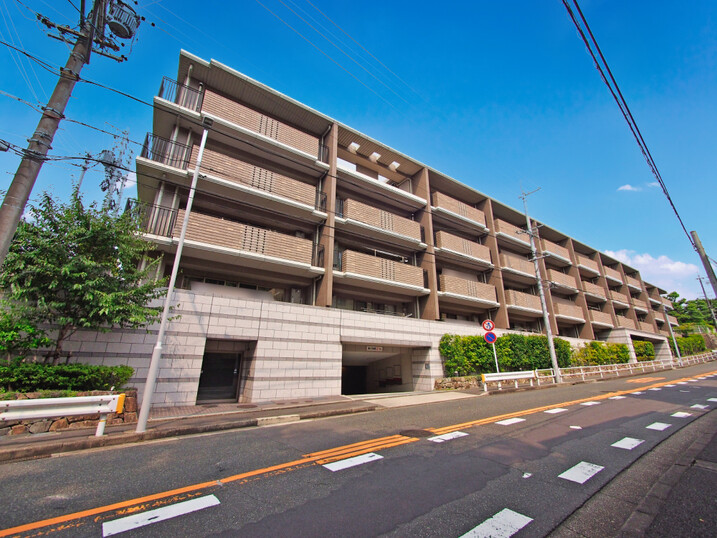 プラウド昭和楽園町