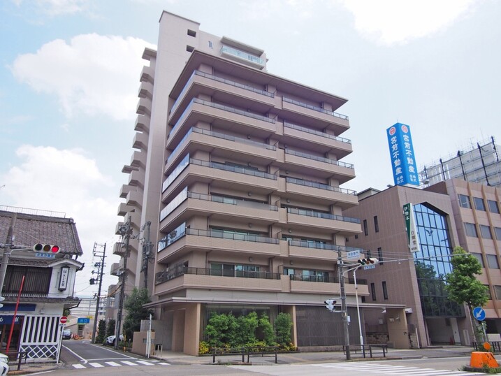 ローレルコート神宮前