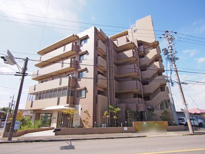 グラン・コート勝川