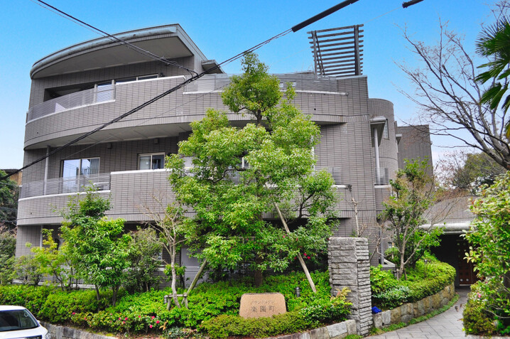 グランドメゾン楽園町