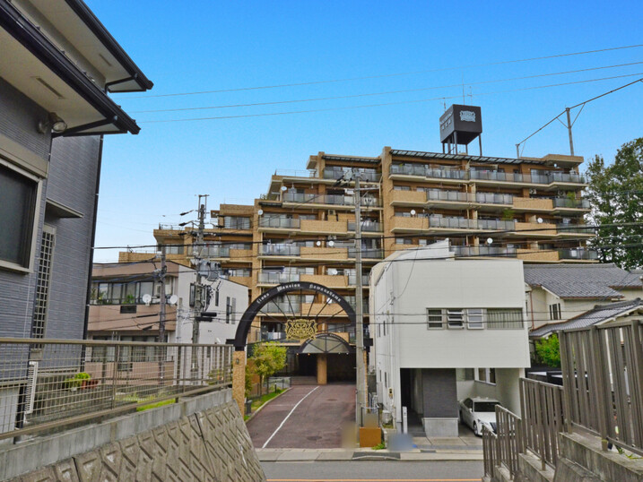 ライオンズマンション川名山