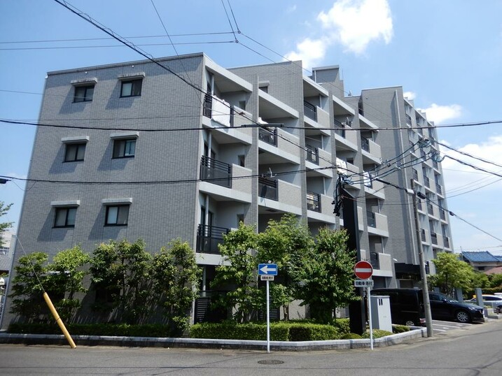 グランドメゾン勝川
